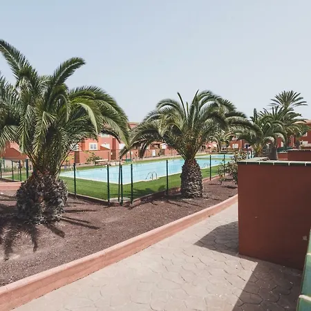 Chalet Pool View Κοραλέχο