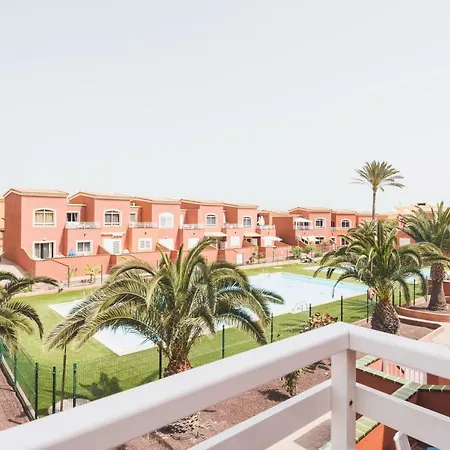 Chalet Pool View Σπίτι διακοπών Κοραλέχο